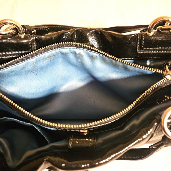 Coach Black Pantent Leather Handbag lots of pockets comes with Dust Bag - Picture 7 of 16